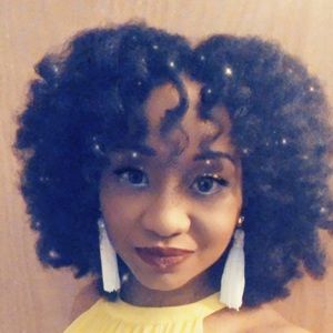 Meet your Posher, Pia